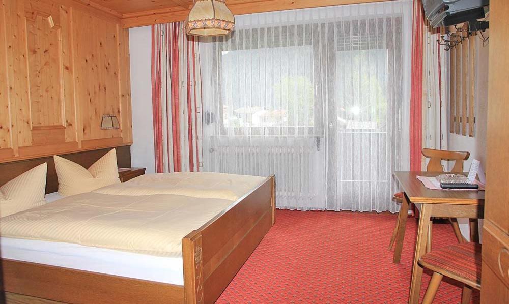 Berghaus Maria Bed and Breakfast Pettneu am Arlberg Δωμάτιο φωτογραφία